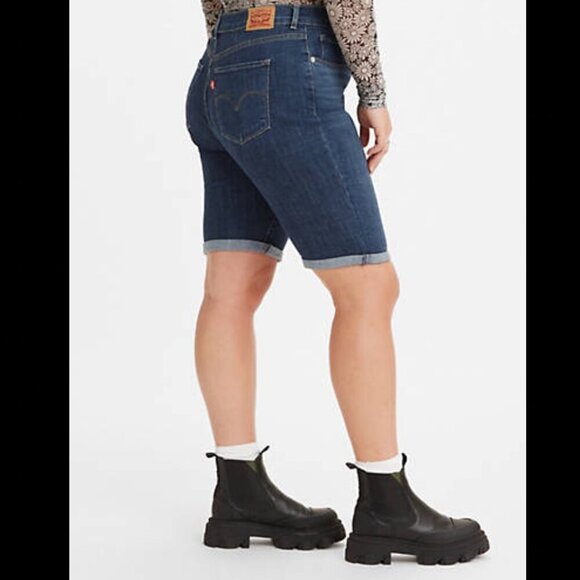 Levi's Classic Bermuda Women's Shorts Dark Wash Denim long shorts jorts sz 30 - Picture 1 of 16